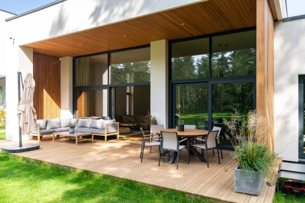 Aluminum patio doors